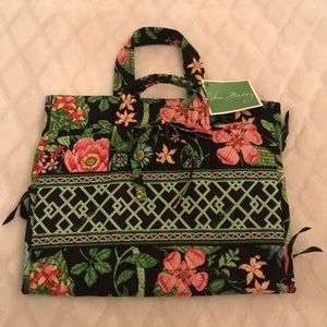 Vera Bradley Hanging Travel Organizer